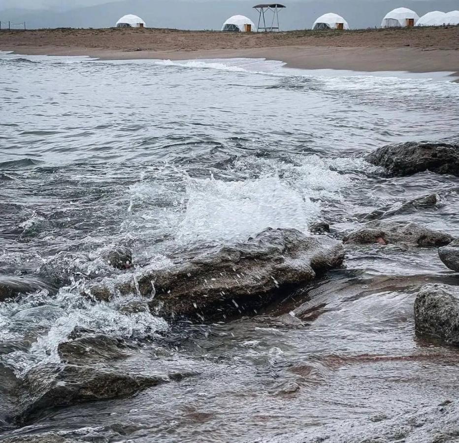 Tossor Lake_Glamping_Ik المظهر الخارجي الصورة