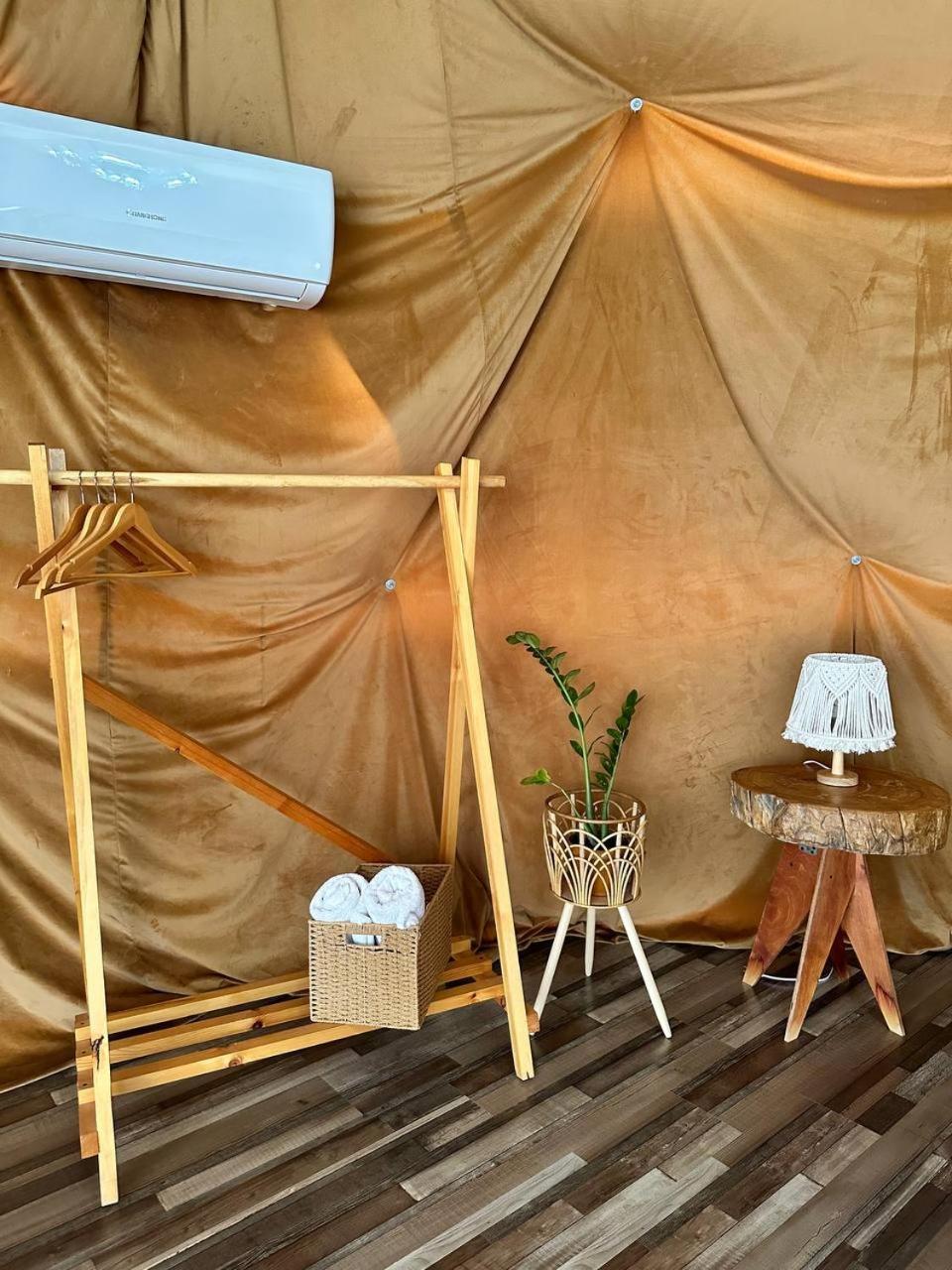 Tossor Lake_Glamping_Ik المظهر الخارجي الصورة